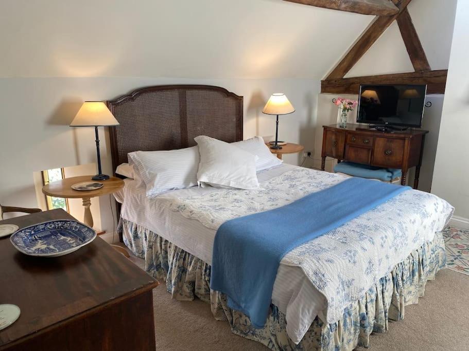 Cottage Barn Conversion On Working Farm Worcester Buitenkant foto
