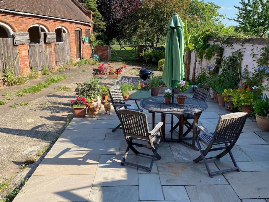 Cottage Barn Conversion On Working Farm Worcester Buitenkant foto